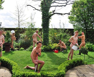 World naked Gardening Day